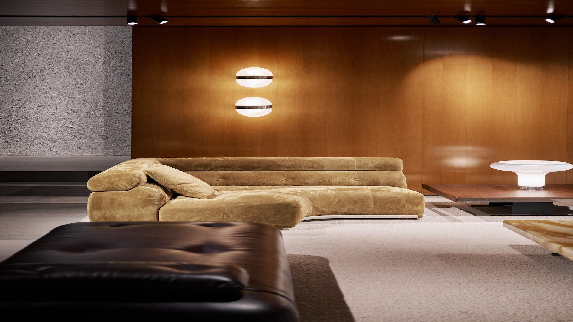 MINOTTI PRAHA