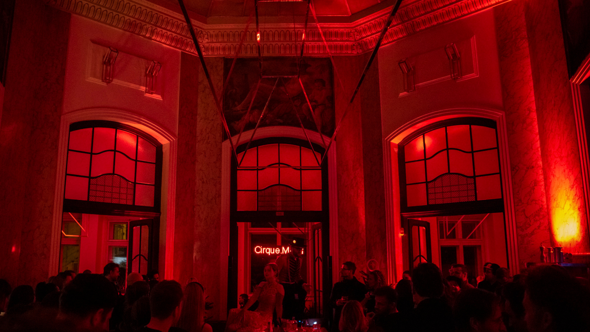 Rooftop by Cirque.Menu