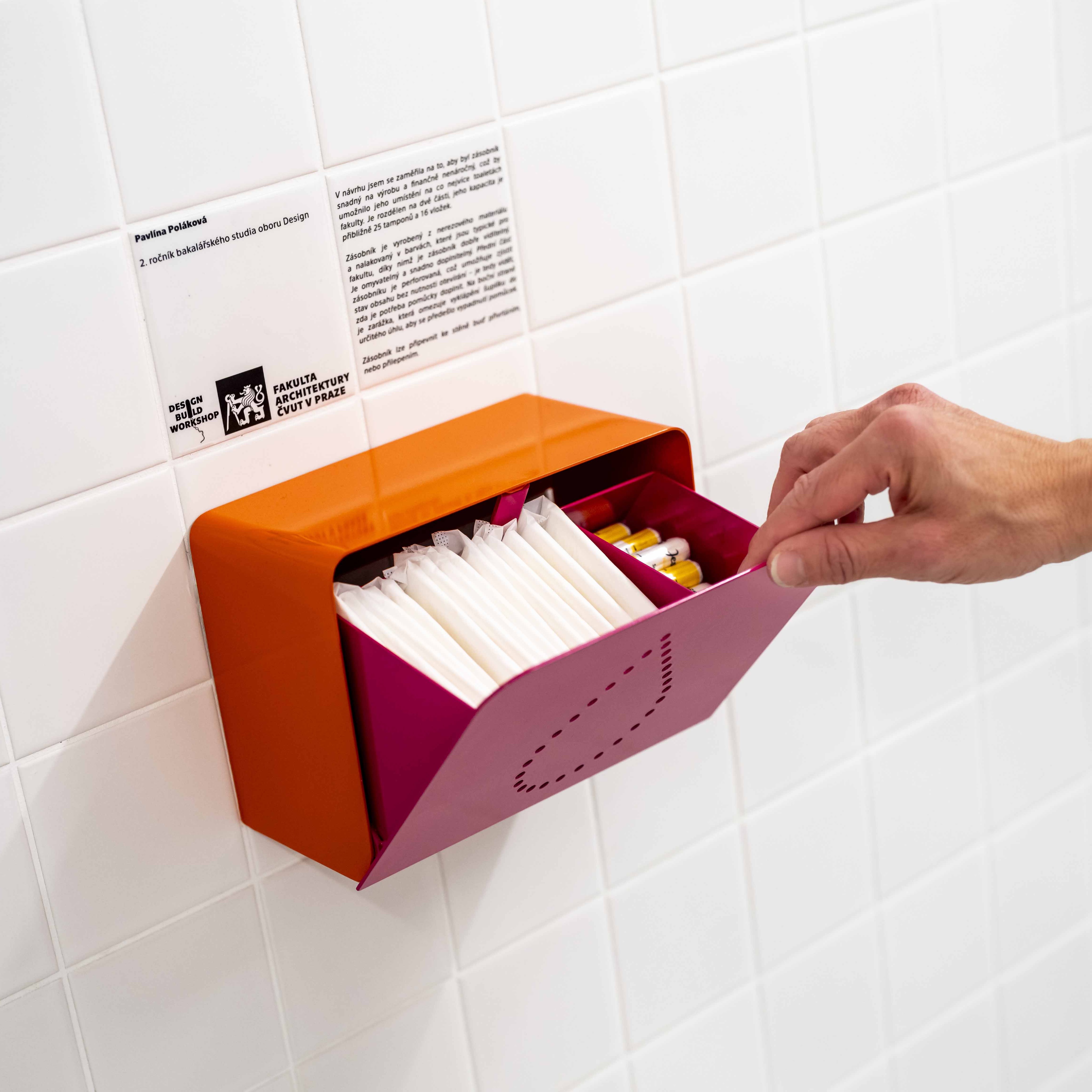 Cenu veřejnosti vyhrál projekt studentů Fakulty architektury ČVUT bojující s menstruační chudobou