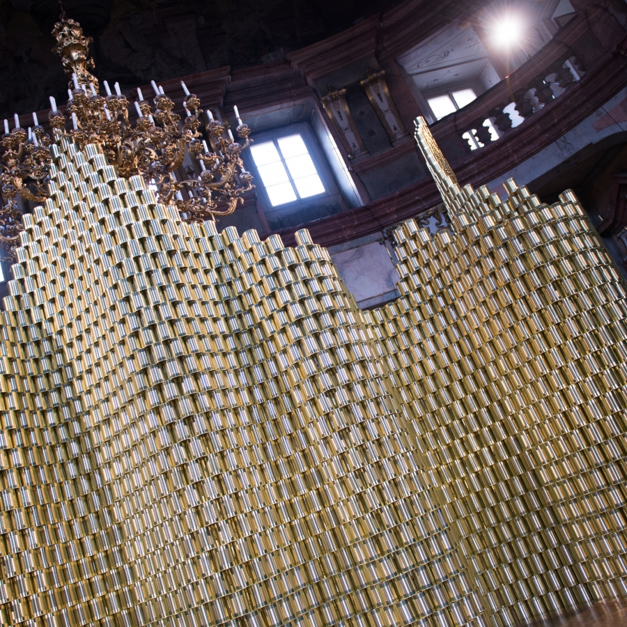 Maxim Velčovský filled up Colloredo-Mansfeld Palace with golden cans 