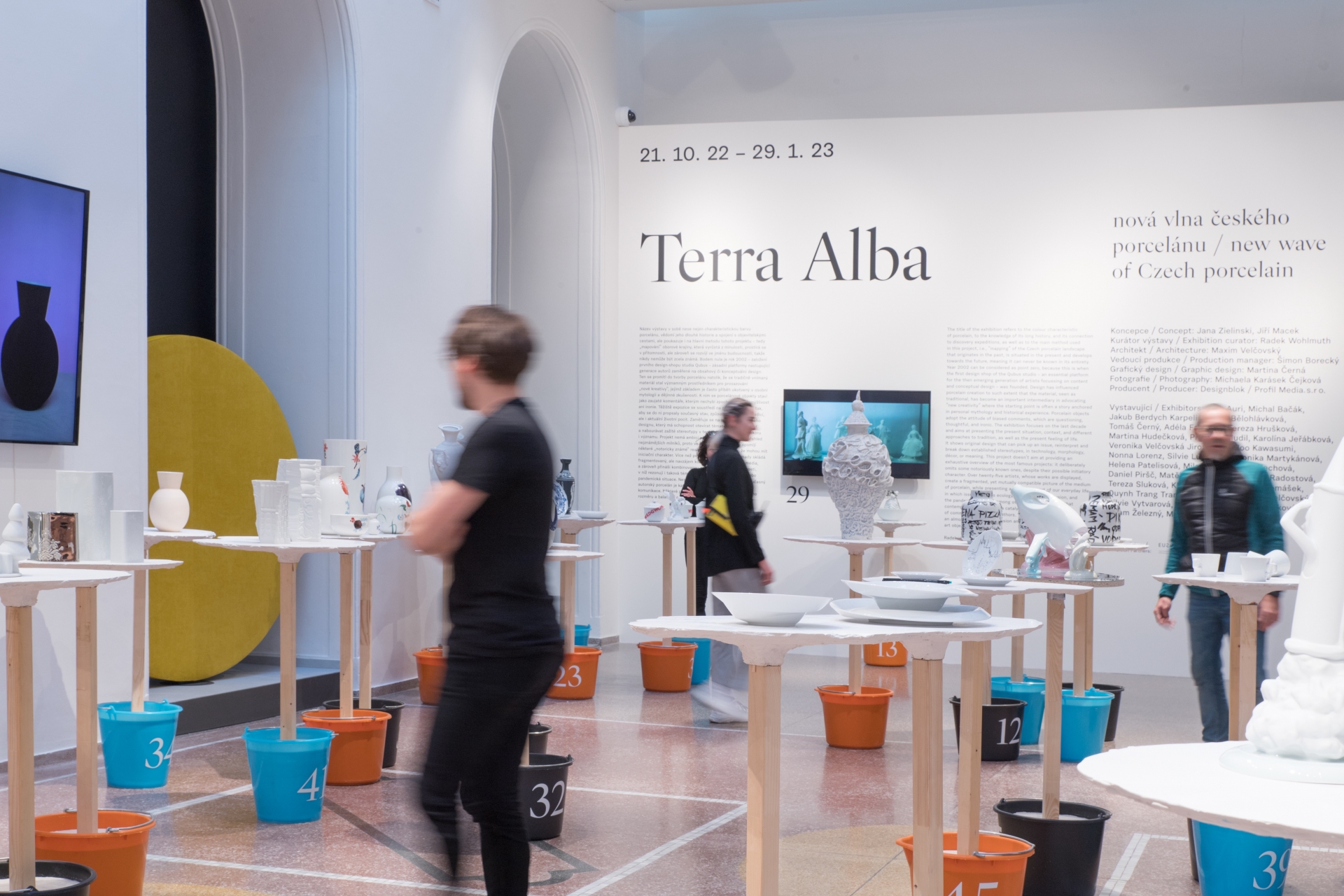 The exhibition Terra Alba – the New Wave of Czech Porcelain continues in the Museum of Decorative Arts in Brno