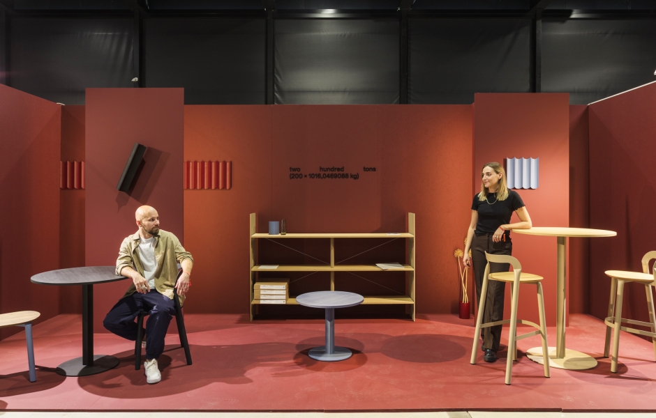 two hundred tons, 2025